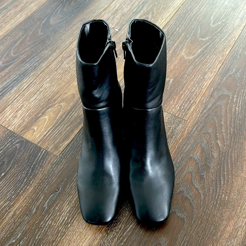 NWT Nordstrom Rack Boots Size 8.5